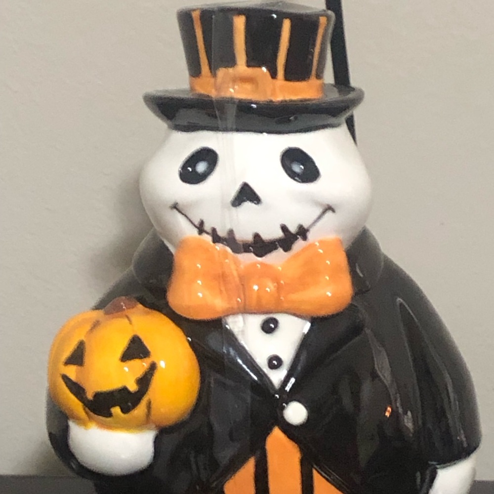 Blue Sky Halloween White Shelton Treat Canister Cookie Jar Ceramic New - Picture 3 of 5